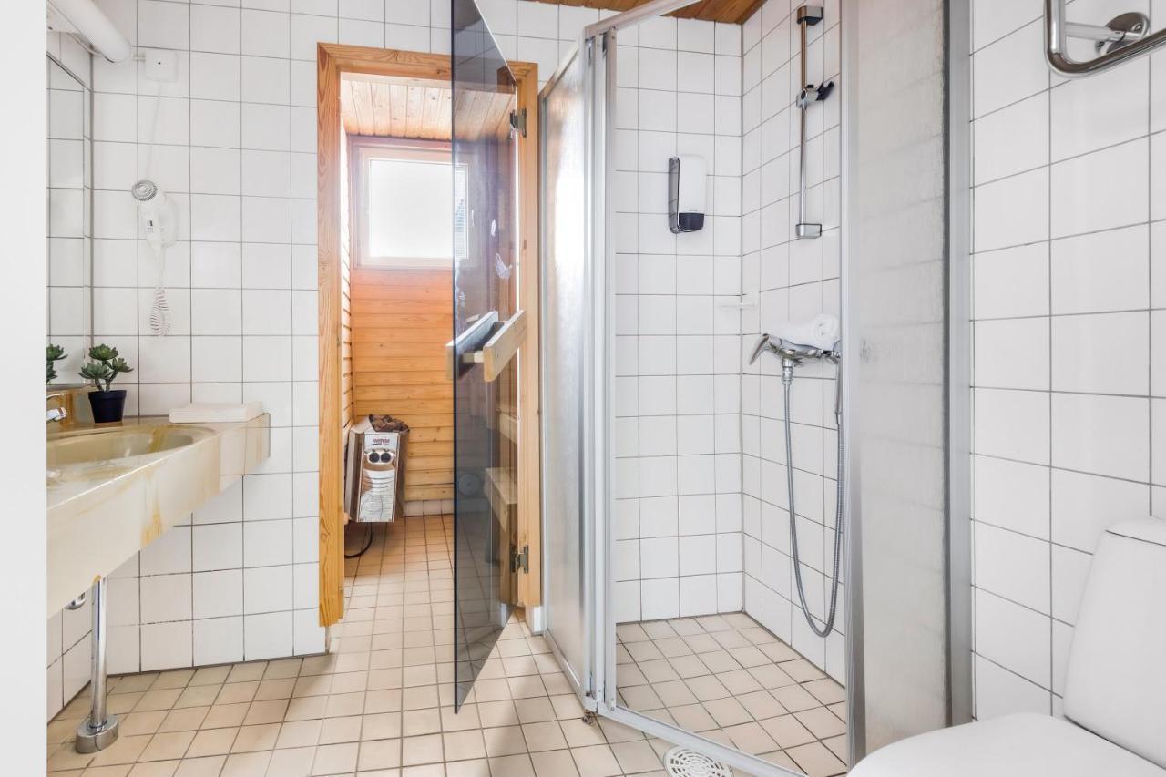 Hiisi Hotel Lojo Exteriör bild